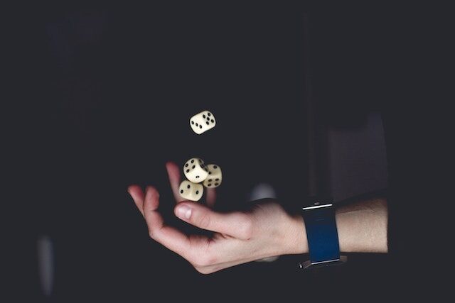 Mastering Online Slots – The Art of Balance Between Luck and Strategy