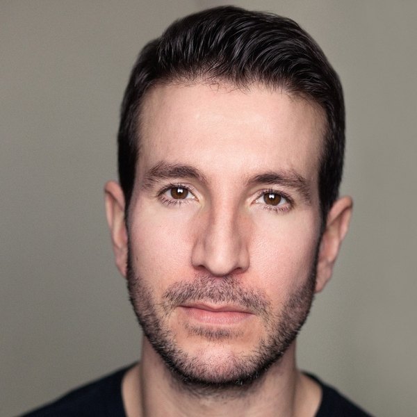 Alex Michaelides